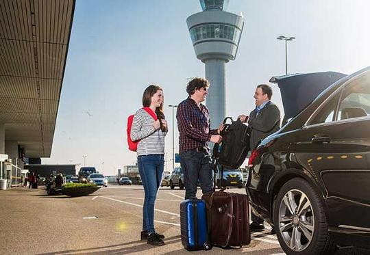 Farmingville NY airport car service by Raja Limousine